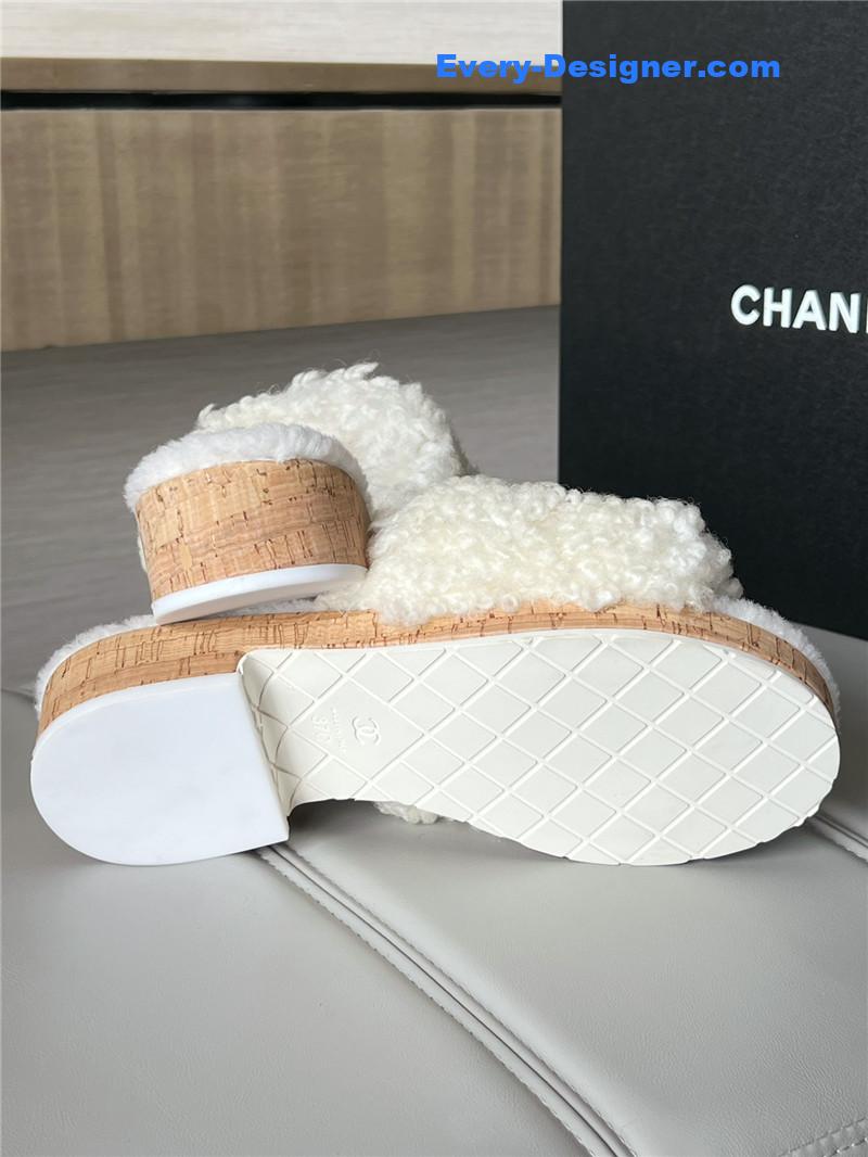 Ch**el new wool slippers