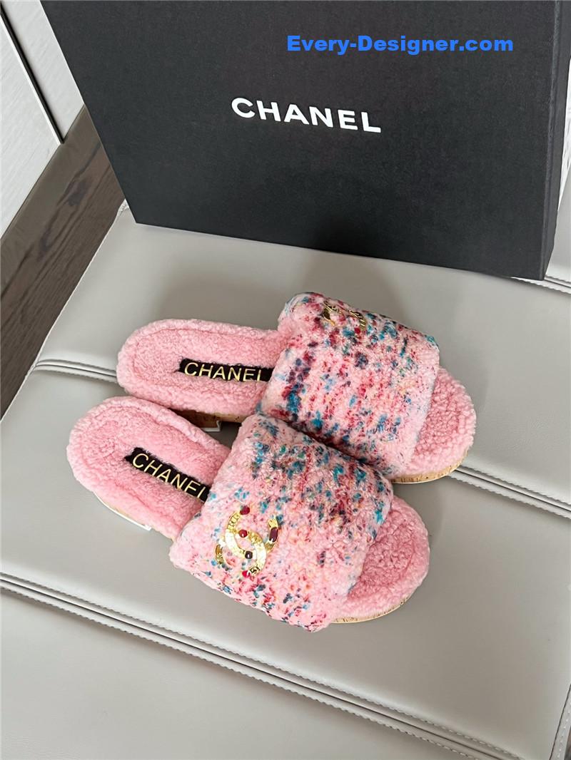 Ch**el new wool slippers