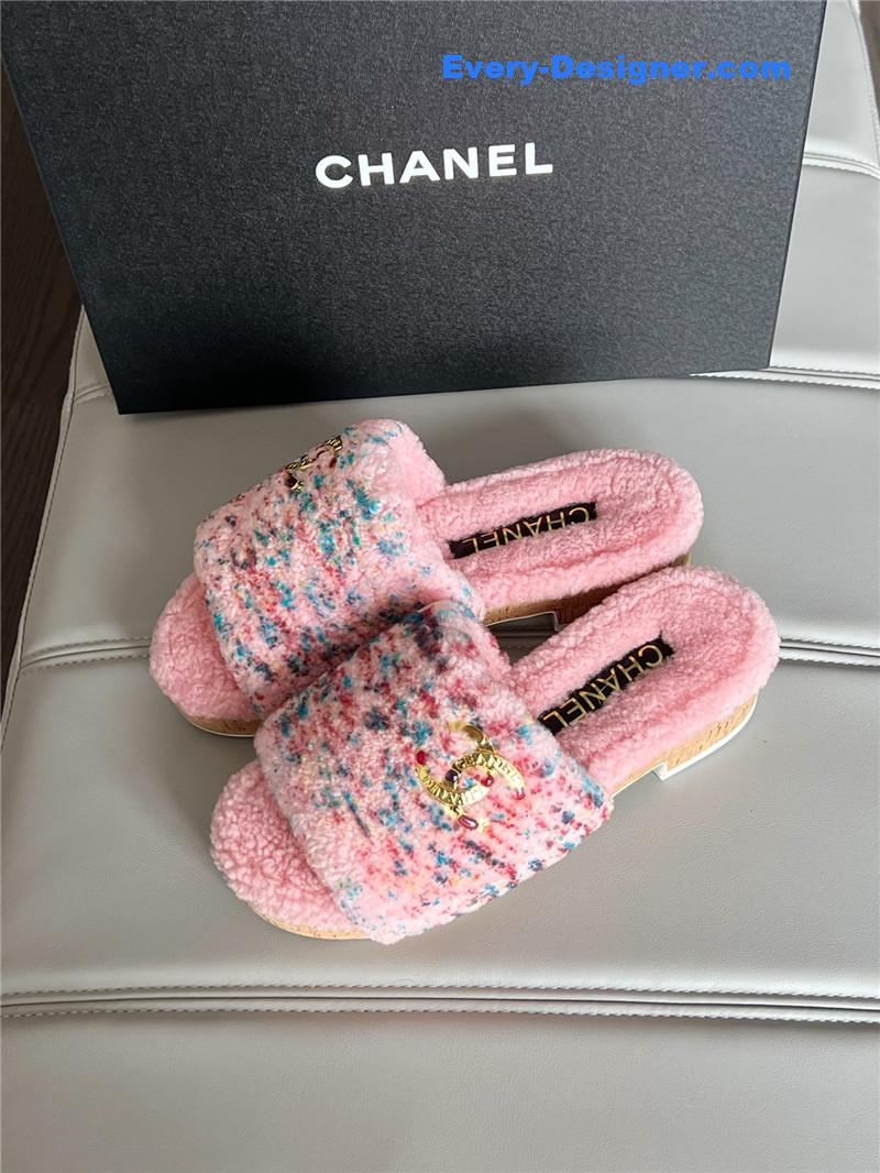 Ch**el new wool slippers