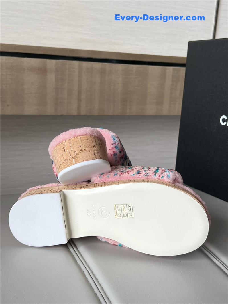 Ch**el new wool slippers