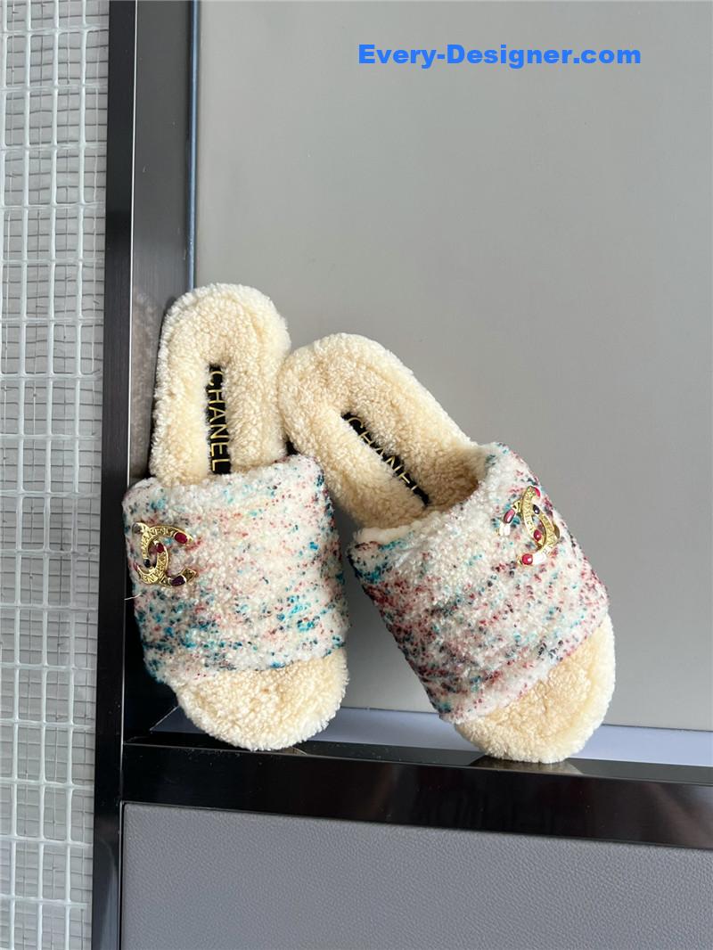 Ch**el new wool slippers