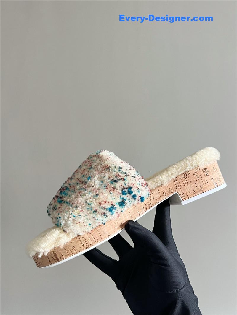 Ch**el new wool slippers