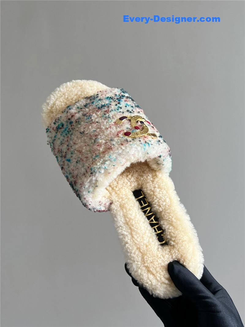 Ch**el new wool slippers