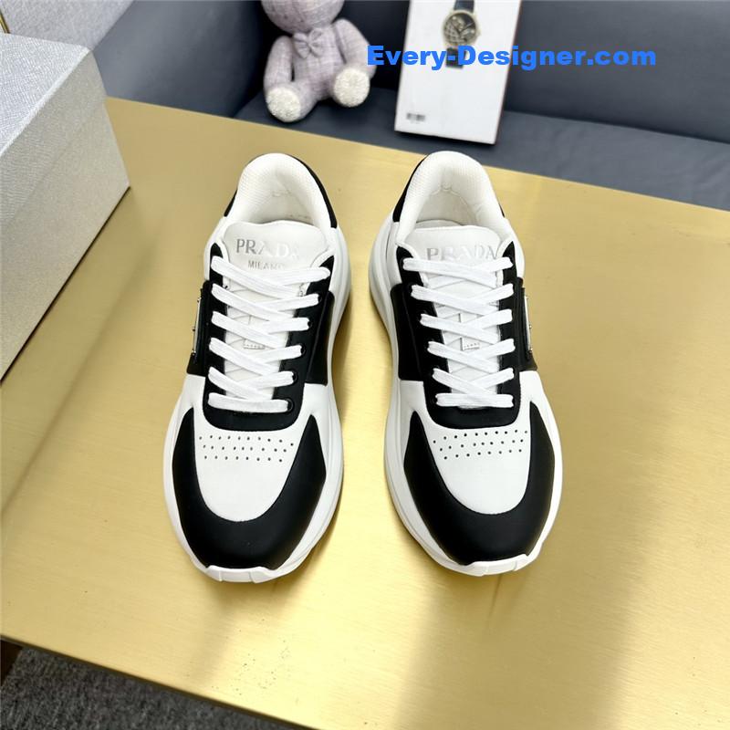 Pra*a new casual shoes