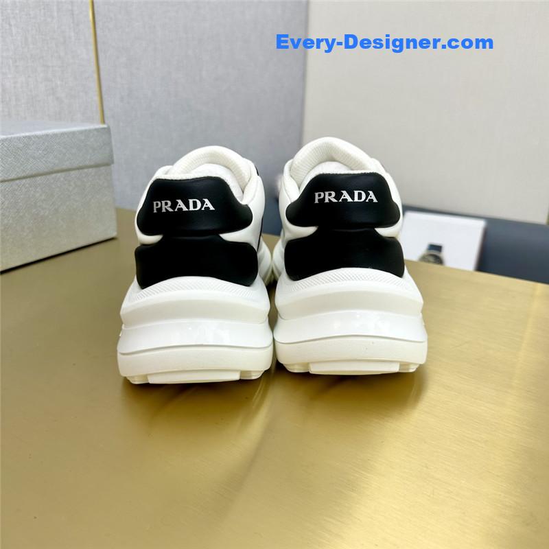 Pra*a new casual shoes