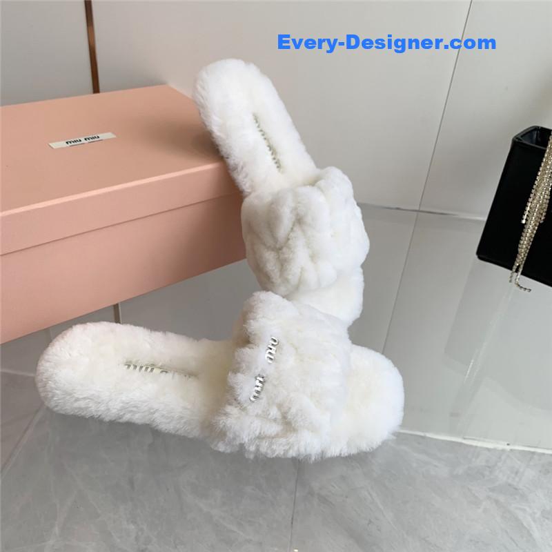 M1um1u new flat wool slippers