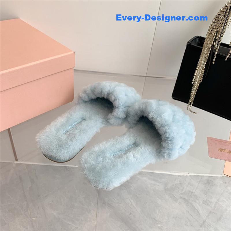 M1um1u new flat wool slippers