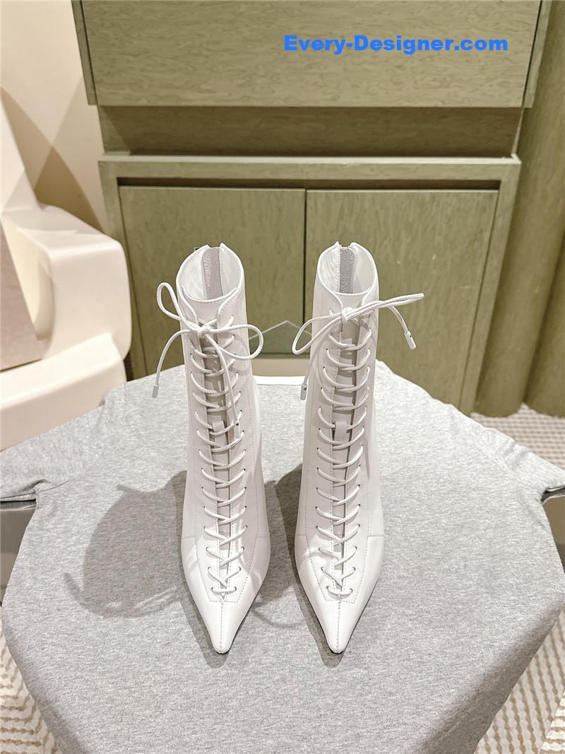 J1m*y Ch00 scarlett ankle boots in white