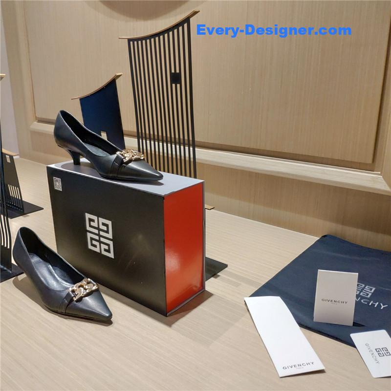 Givenchy Chain Pointed Low Heel Pumps Black Leather