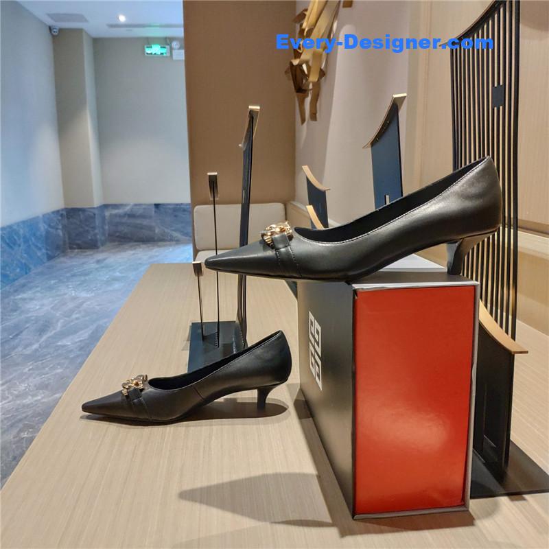 Givenchy Chain Pointed Low Heel Pumps Black Leather