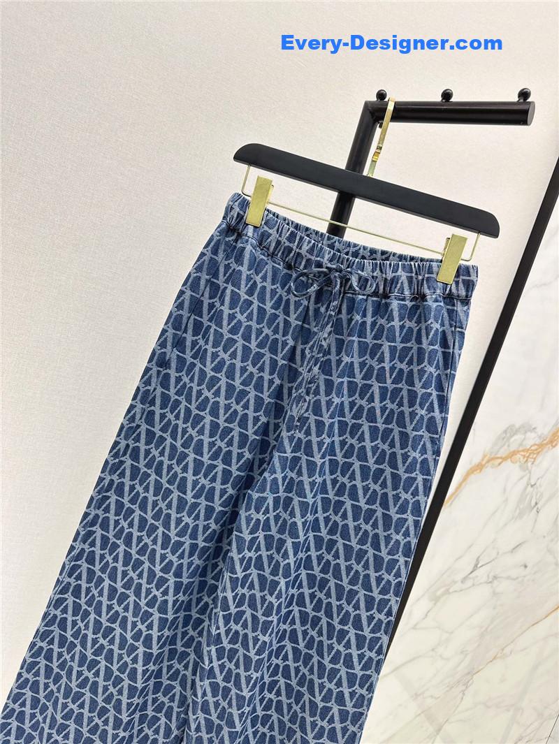 Va1e*ntin0 v jacquard denim trousers replica clothing sites