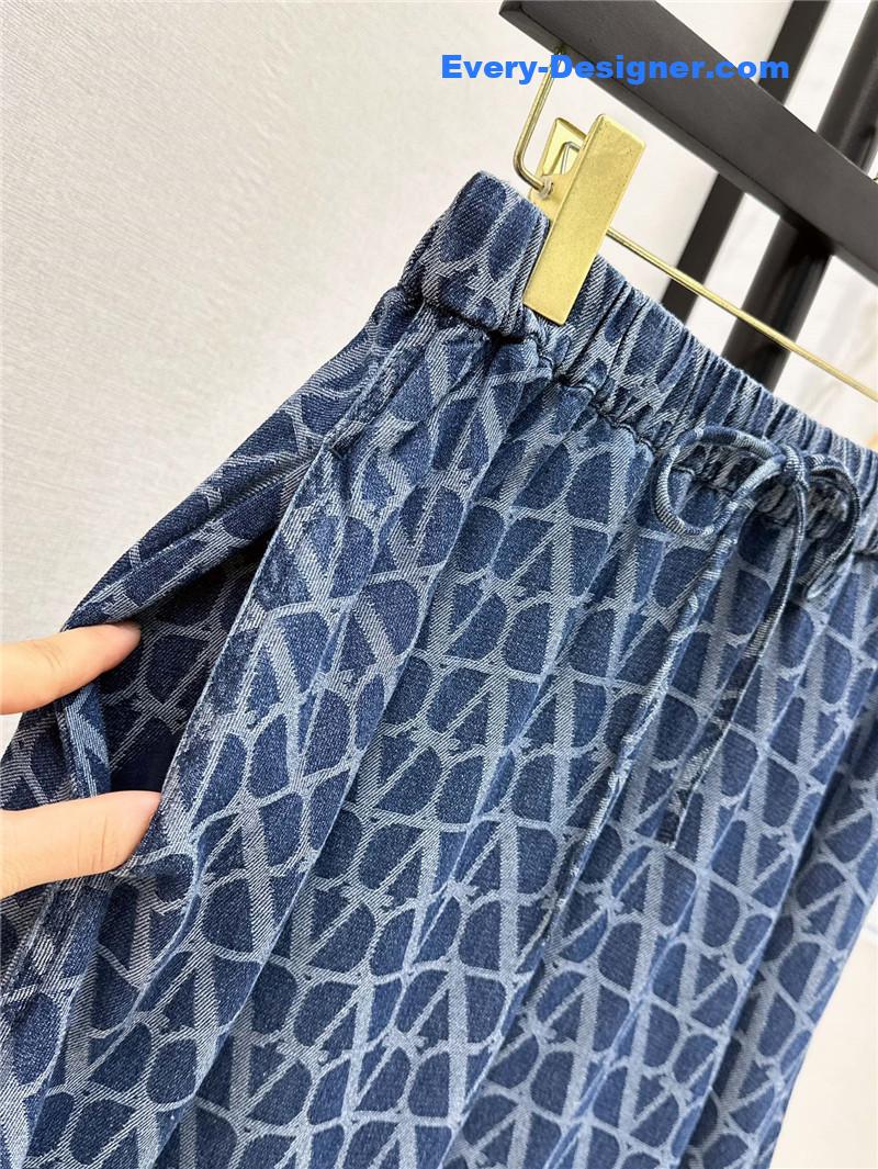 Va1e*ntin0 v jacquard denim long skirt replica d&g clothing