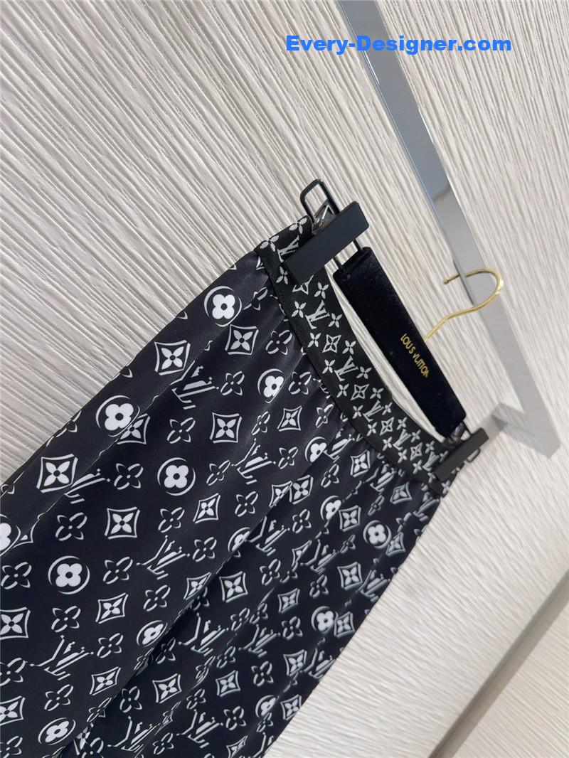 l0vis Vvtt0n lv mid-high waist stretch leggings replicas clothes