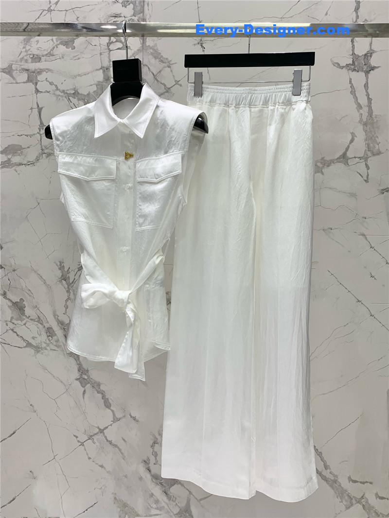 The R0w pleated acetate suit replica d&g clothing