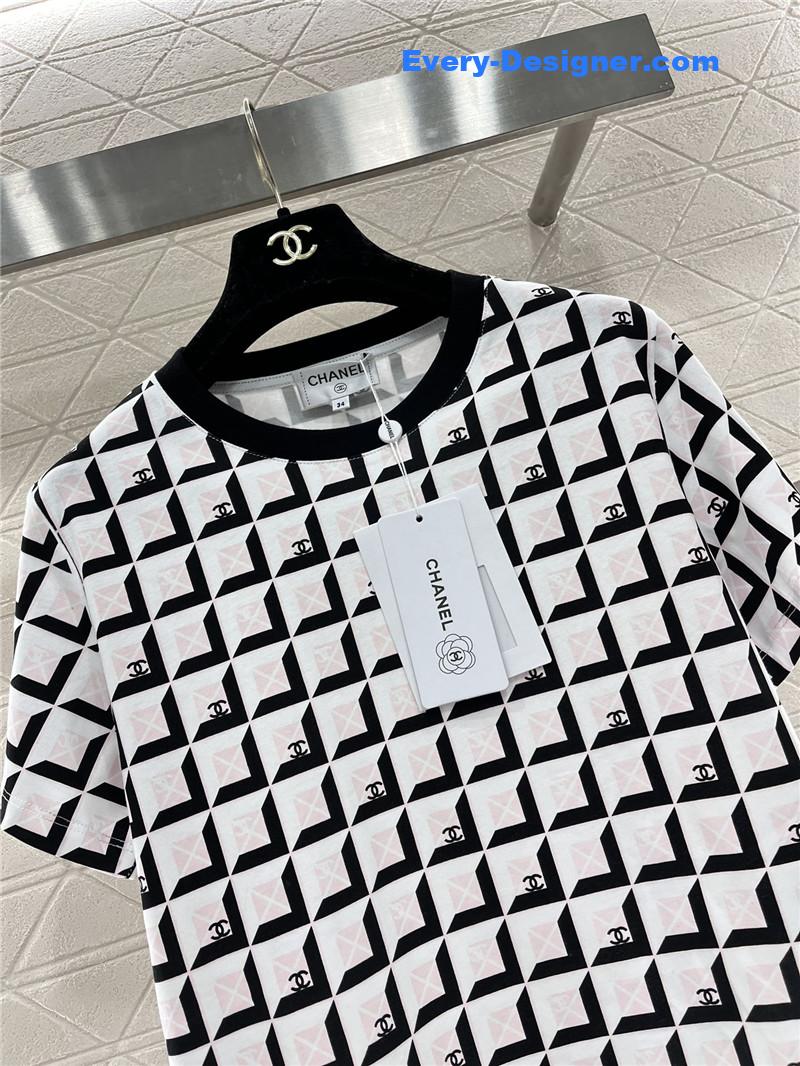 Ch**el check round neck t-shirt replica d&g clothing