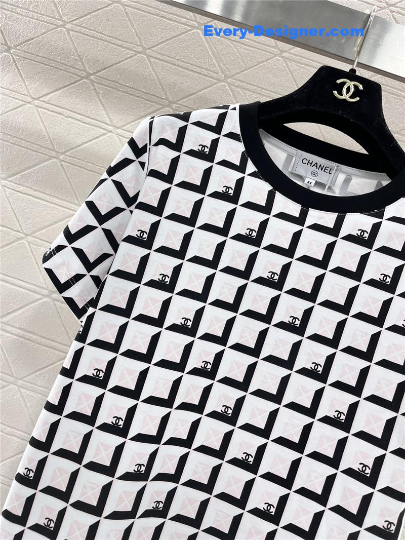 Ch**el check round neck t-shirt replica d&g clothing