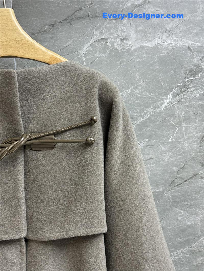 H**me5 fake two-piece cashmere coat replica clothing sites