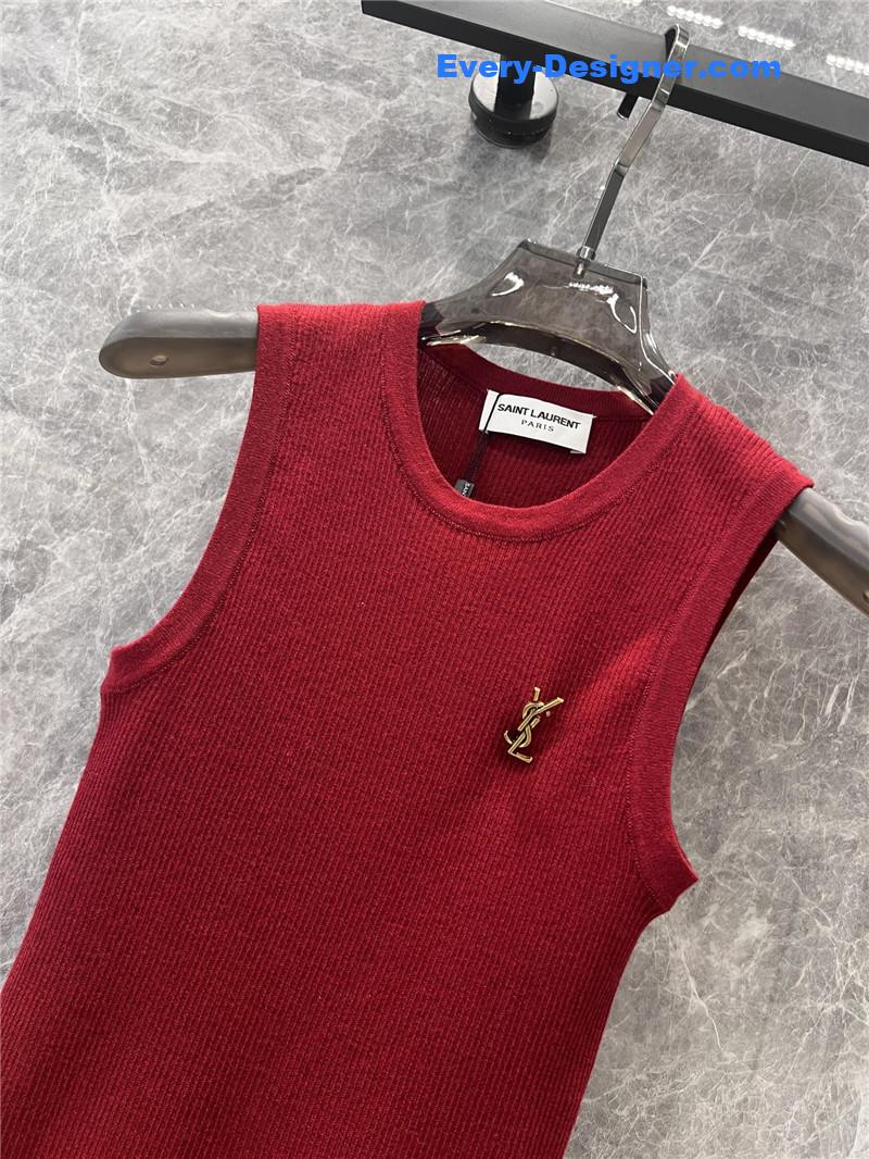 Y51 letter brooch knitted vest replicas clothes