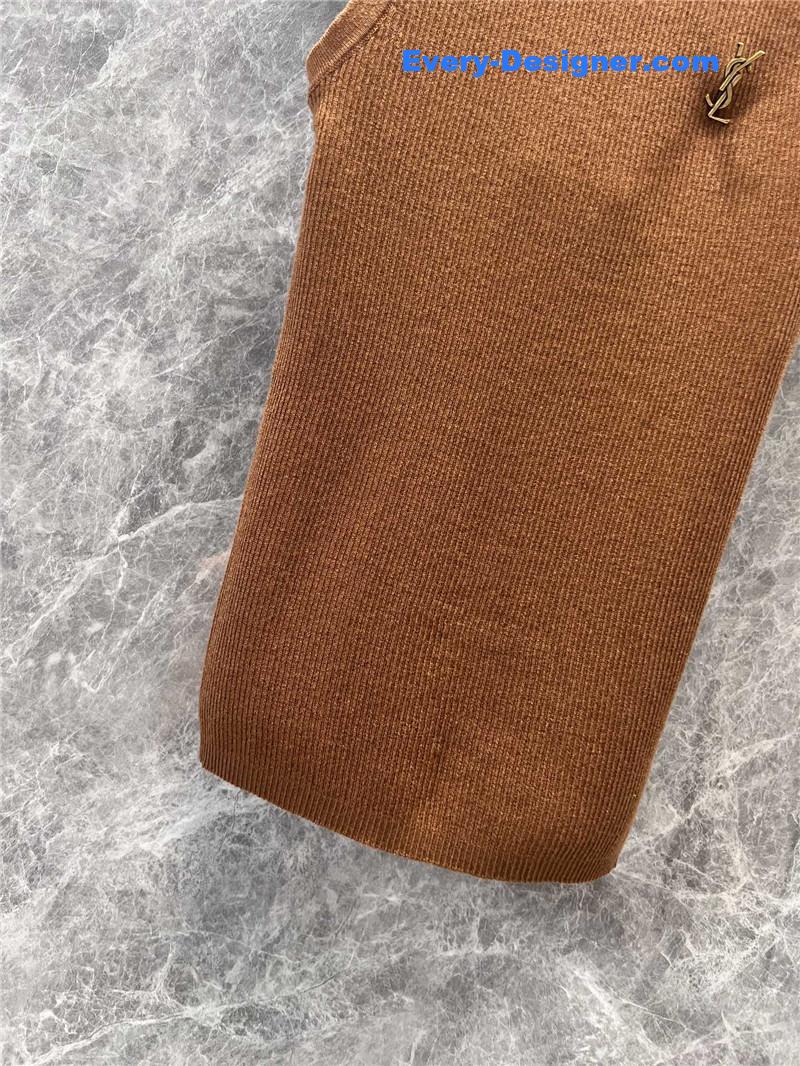 Y51 letter brooch knitted vest replicas clothes