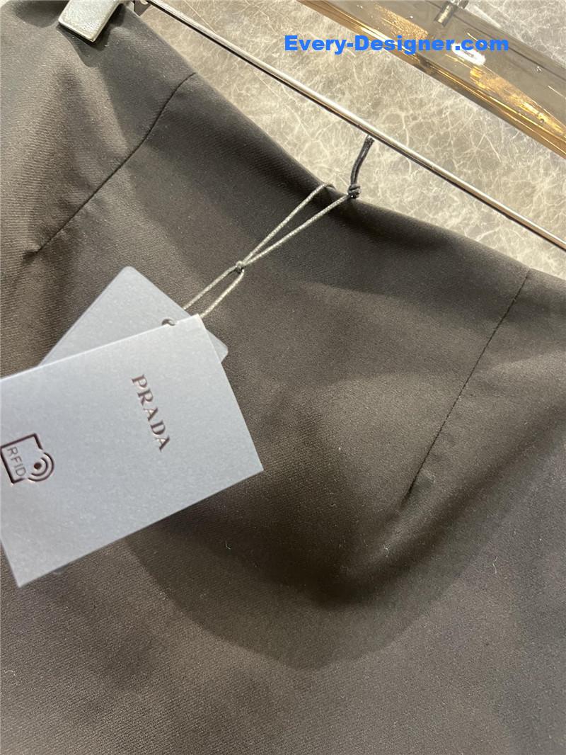 Pra*a triangle logo minimalist skirt replicas clothes