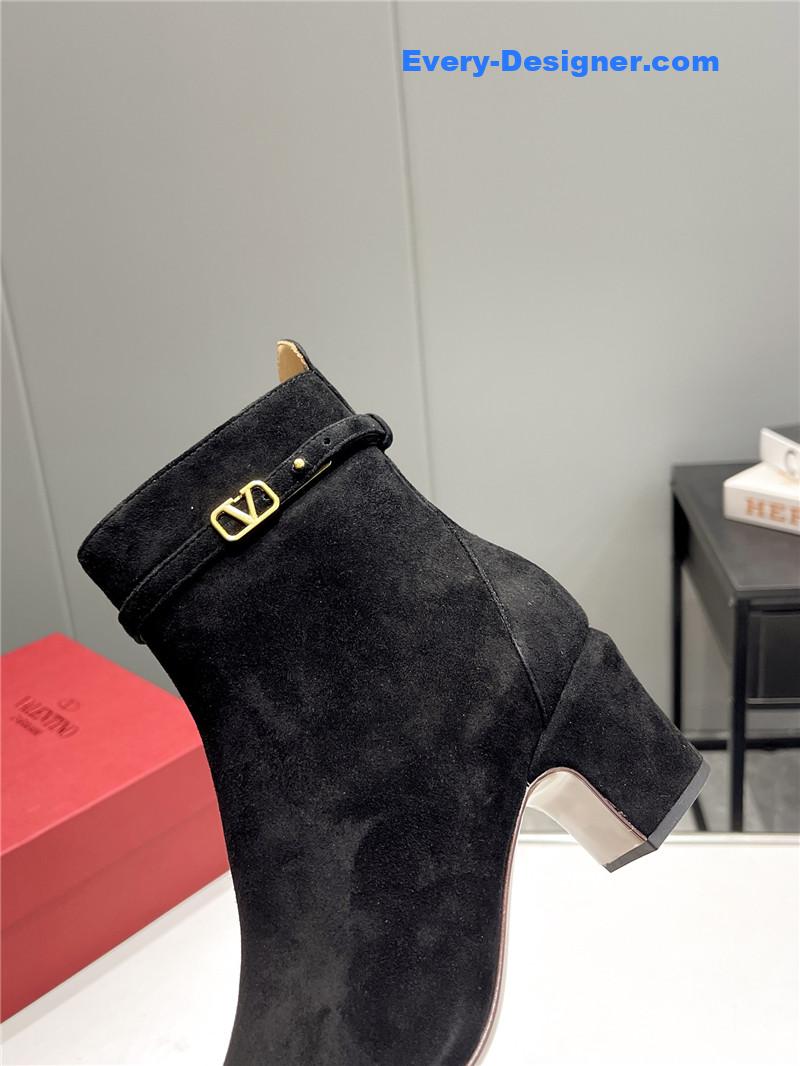 Va1e*ntin0 garavani 60mm suede ankle boots