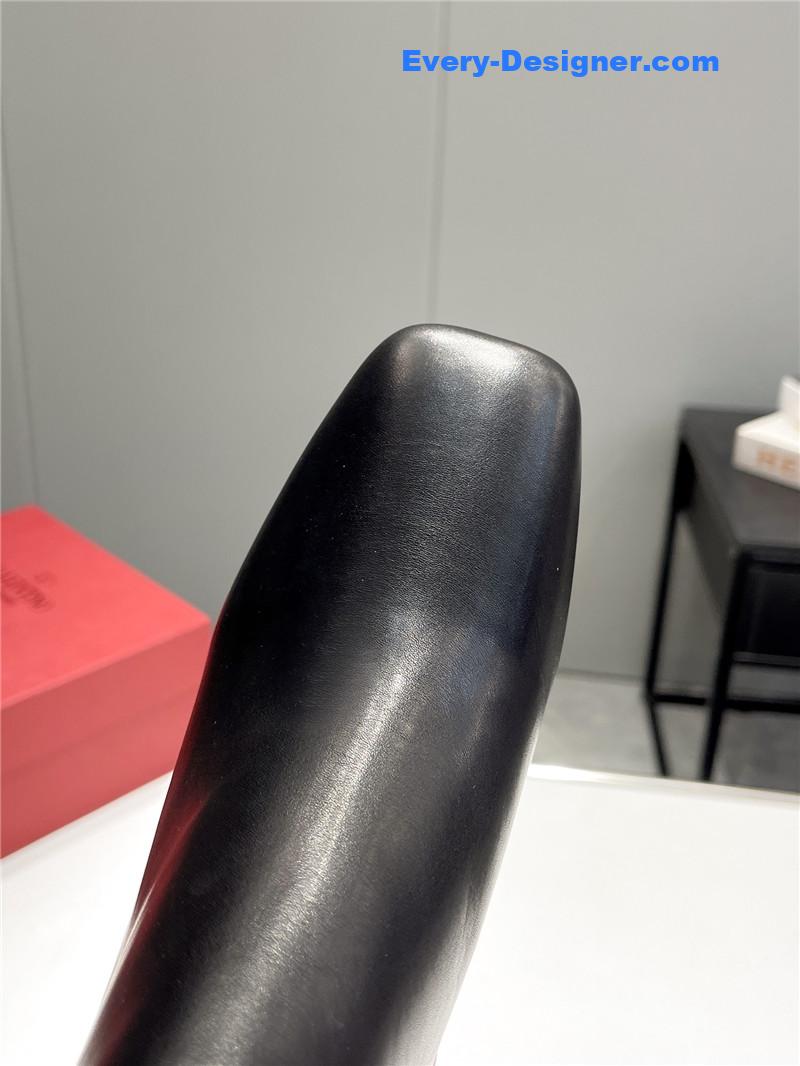 Va1e*ntin0 garavani tan-go 60mm leather boots