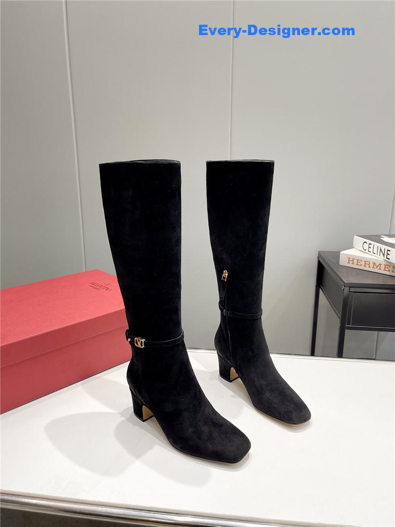 Va1e*ntin0 garavani tan-go suede keen high boots