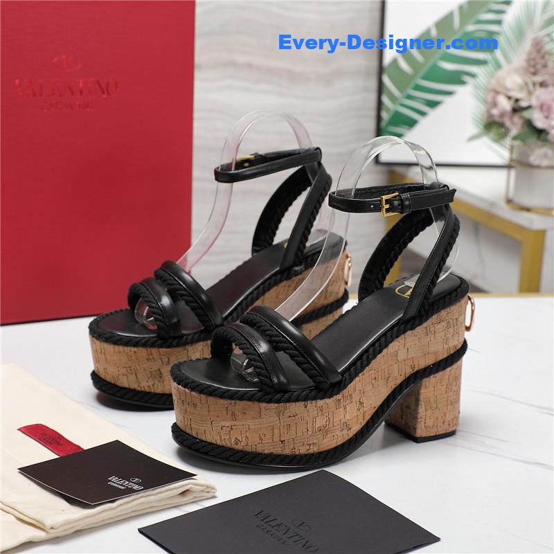 Va1e*ntin0 vlogo summerblocks wedge sandals