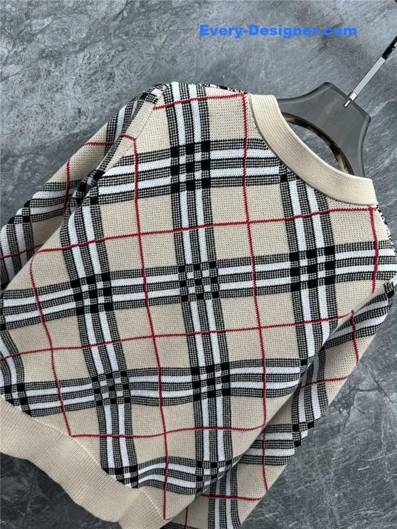 Bv*b*rry classic check knitted cardigan replicas clothes