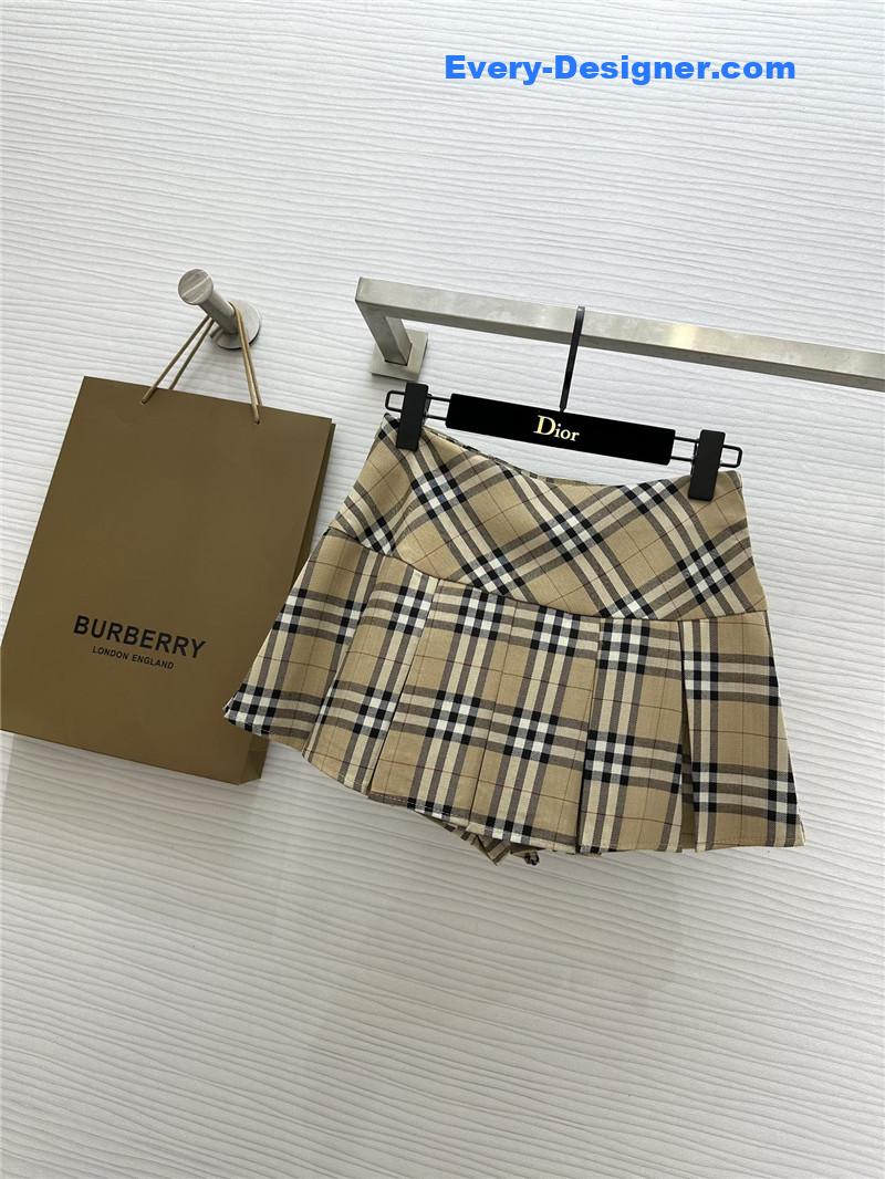 Bv*b*rry short plaid skirt cheap replica designer clothes