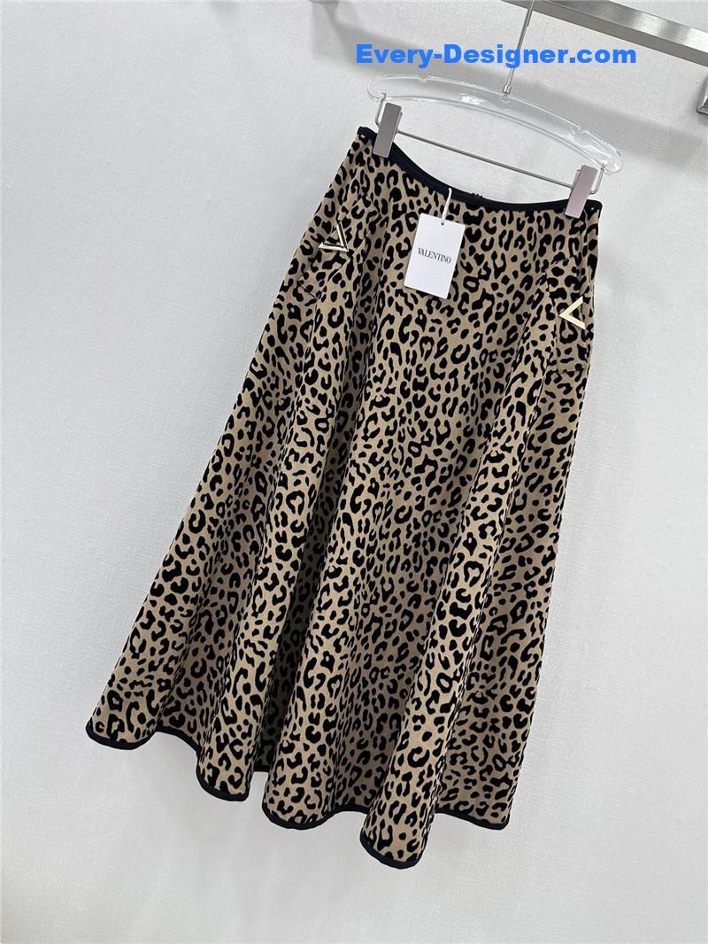 Va1e*ntin0 long skirt replica d&g clothing