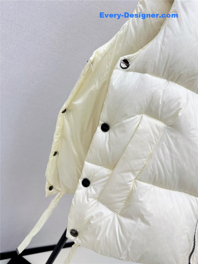 Vanitoo hooded down vest cheap replica designer clothes