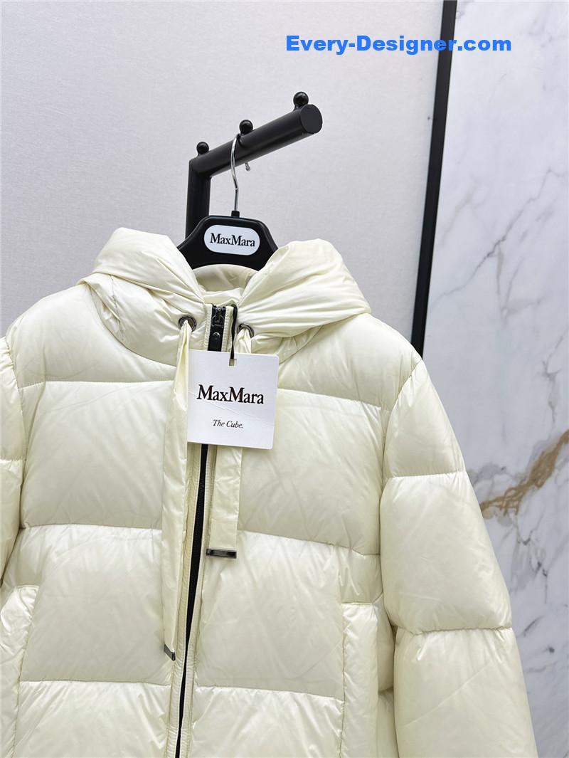 Vanitoo mid-length hooded down jacket replica clothing