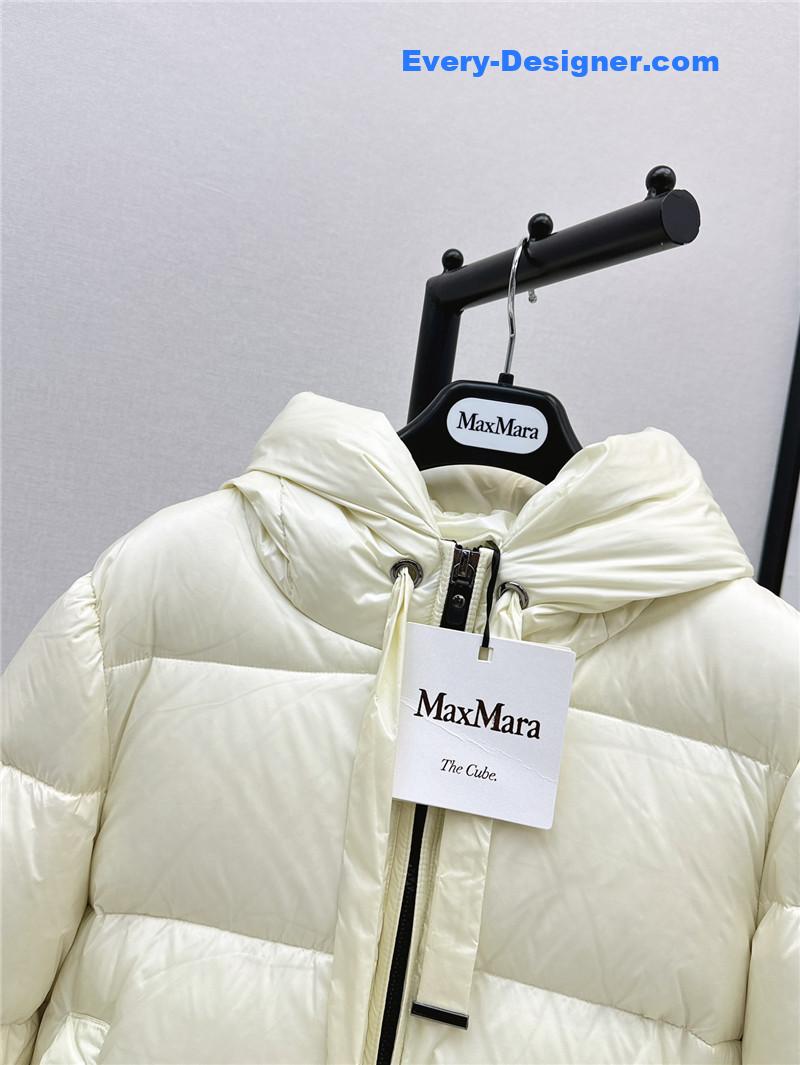 Vanitoo mid-length hooded down jacket replica clothing