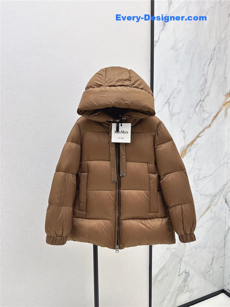 Vanitoo mid-length hooded down jacket replica clothing