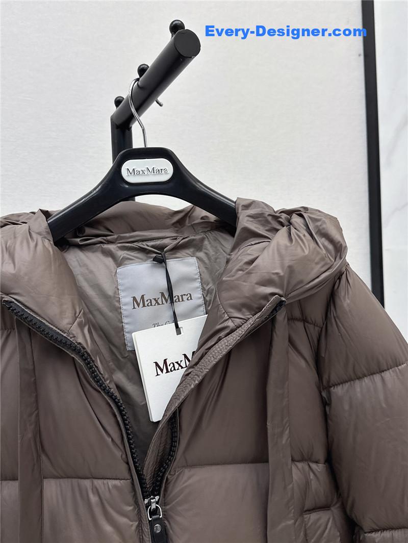 Vanitoo mid-length hooded down jacket replica clothing