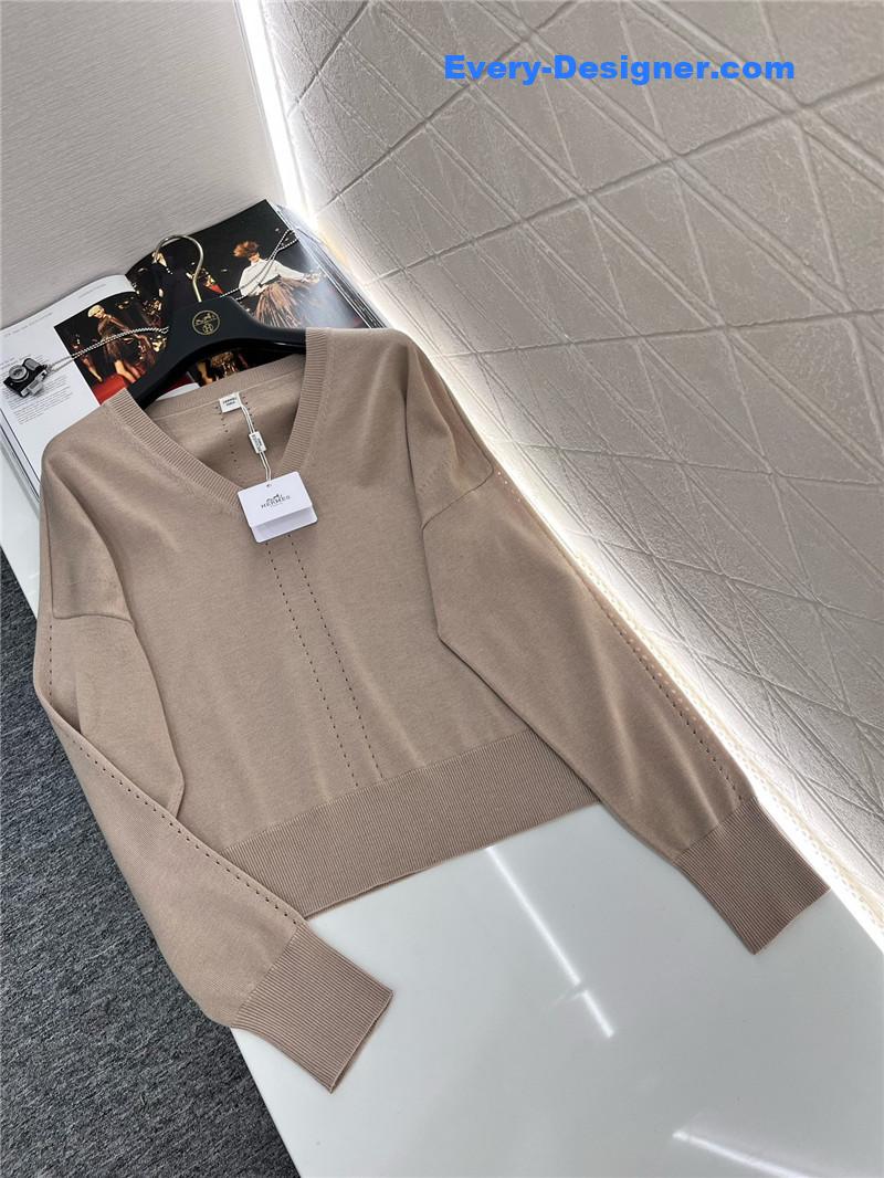 H**me5 v-neck knitted top replica clothing sites