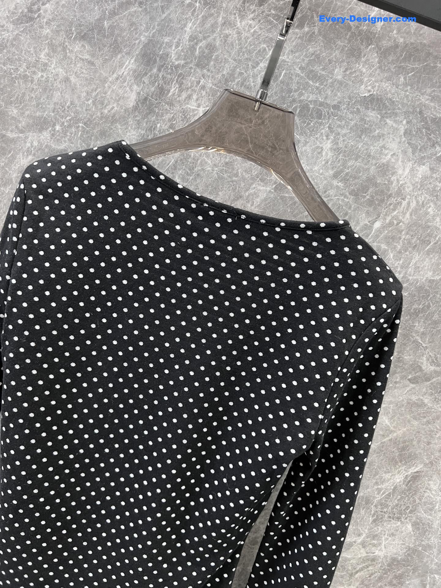 Ch**el v-neck long-sleeved t-shirt