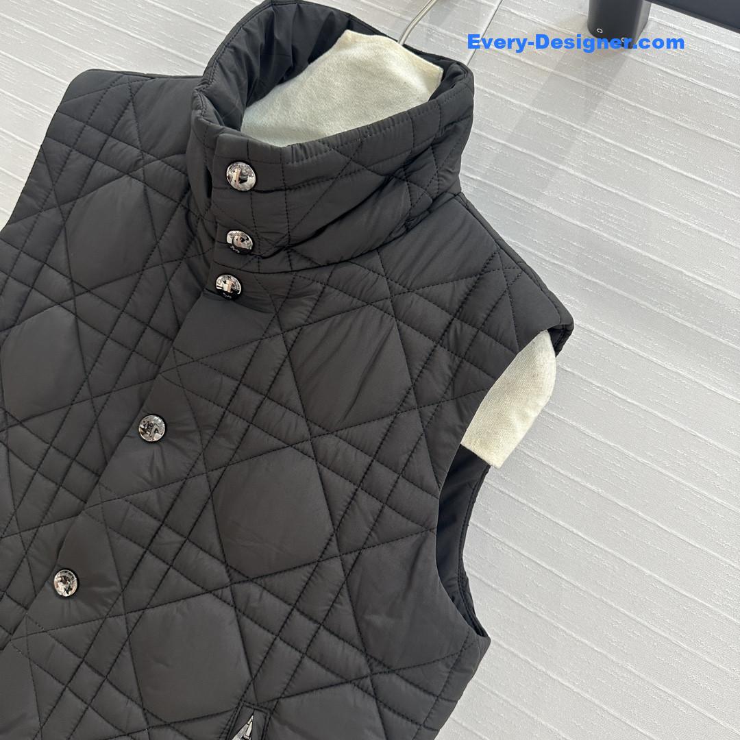 D10r quilted vest jacket