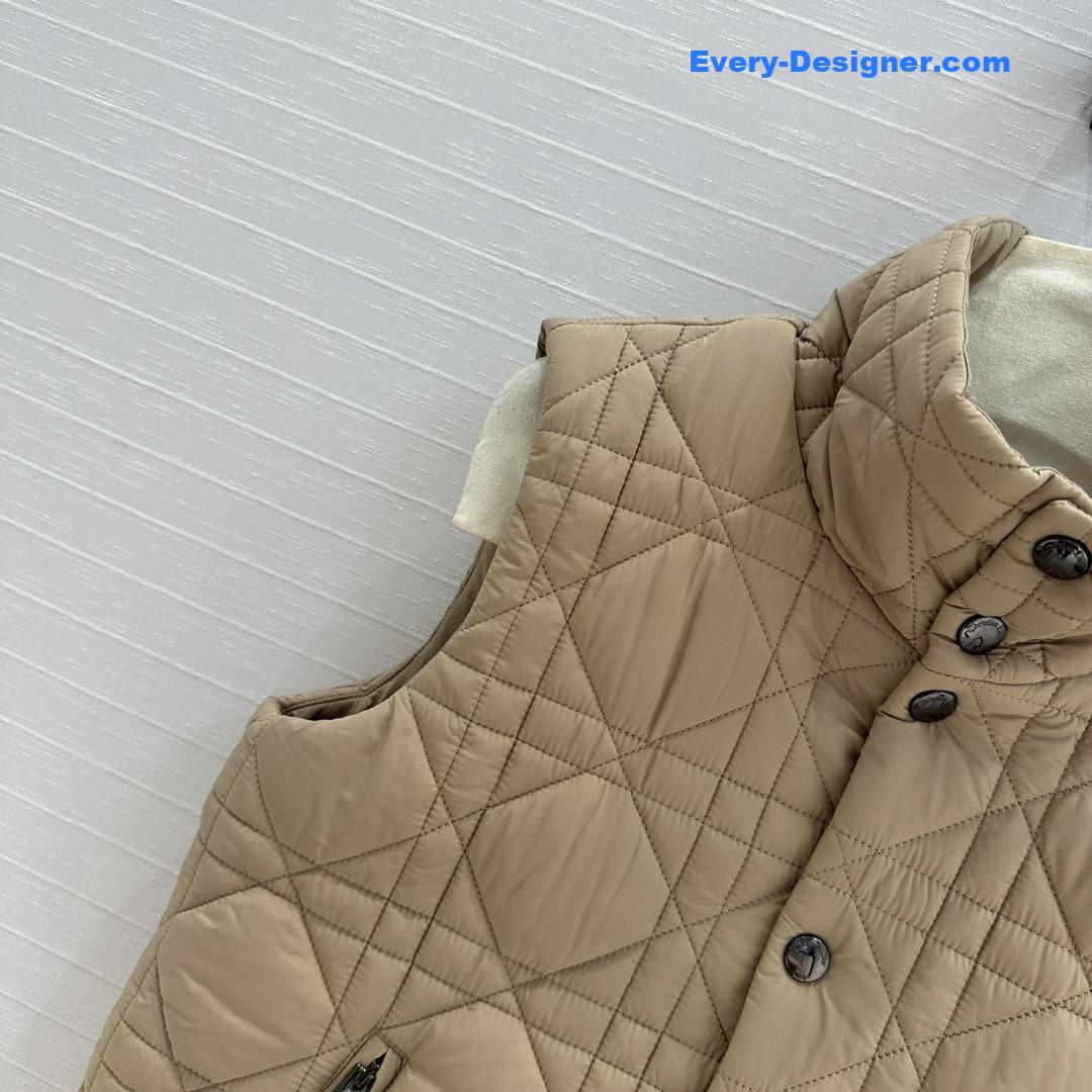 D10r quilted vest jacket