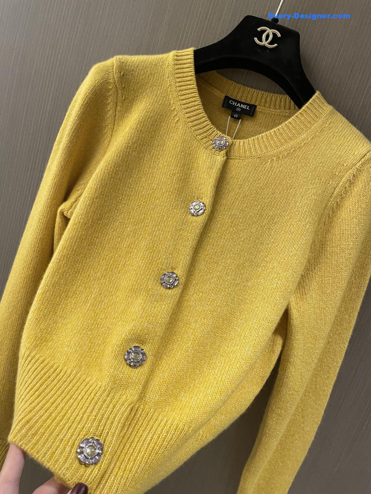Ch**el buttons vintage cardigan yellow