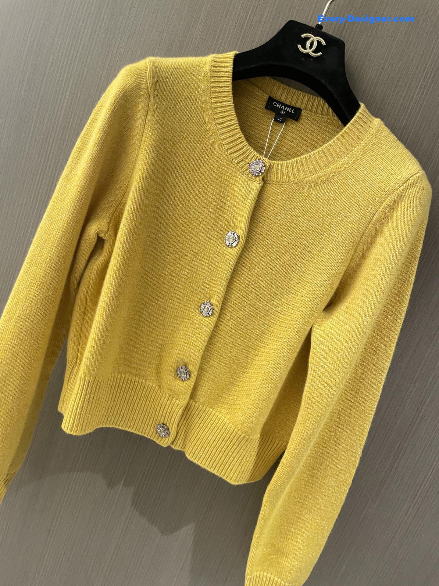 Ch**el buttons vintage cardigan yellow
