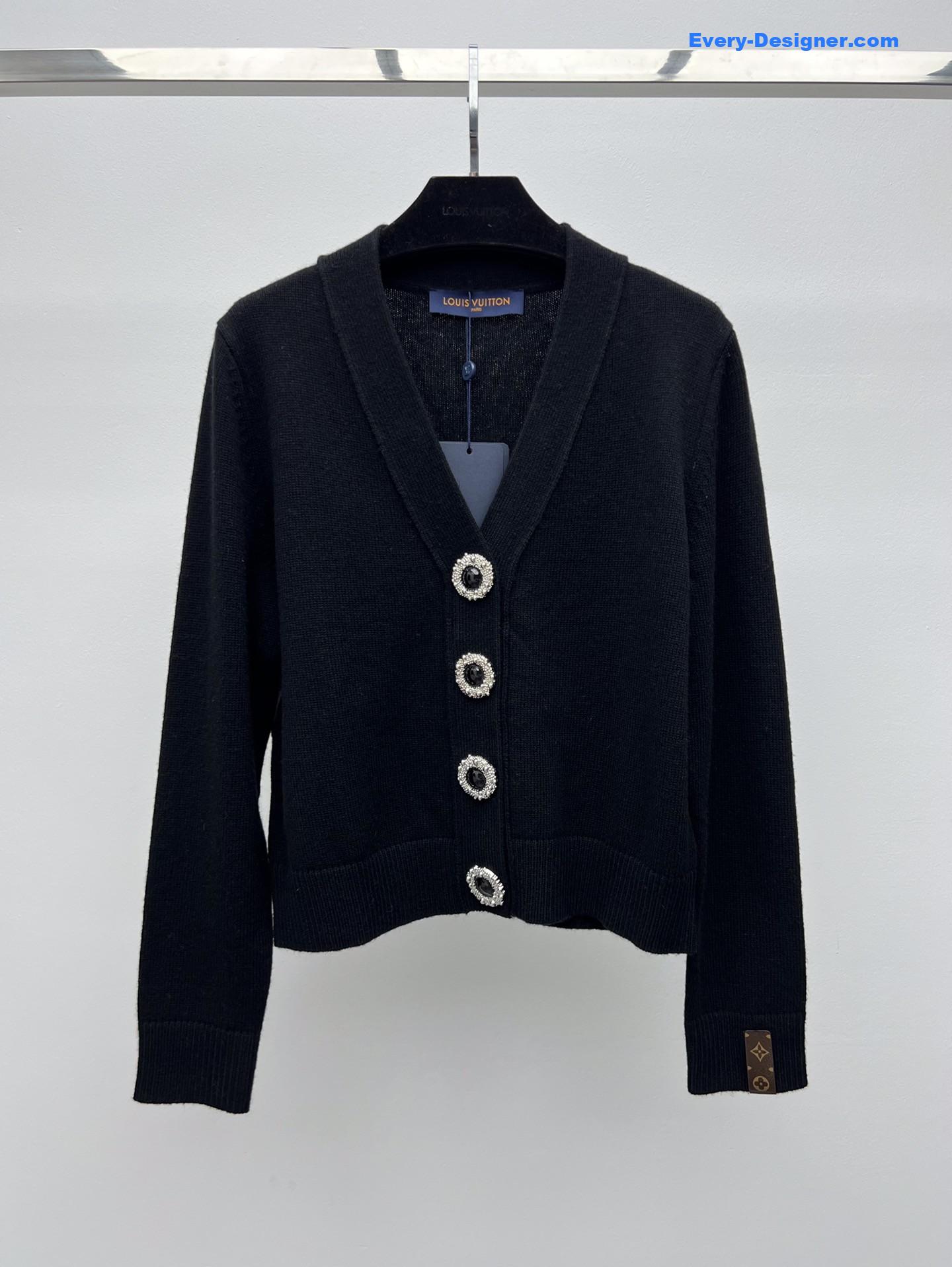 l0vis Vvtt0n jewel button cardigan in black
