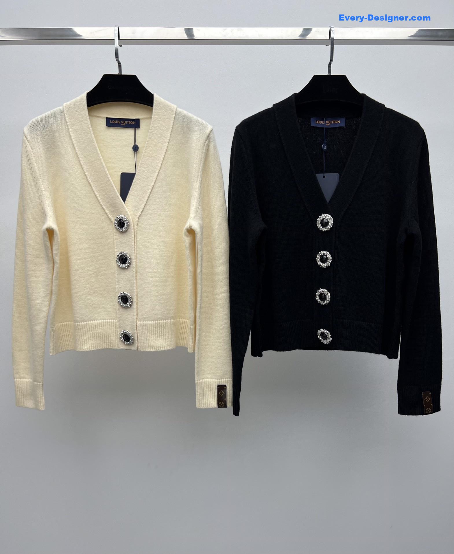 l0vis Vvtt0n ivory jewel button cardigan