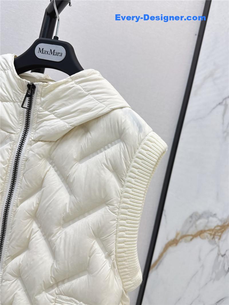 Vanitoo hooded down vest