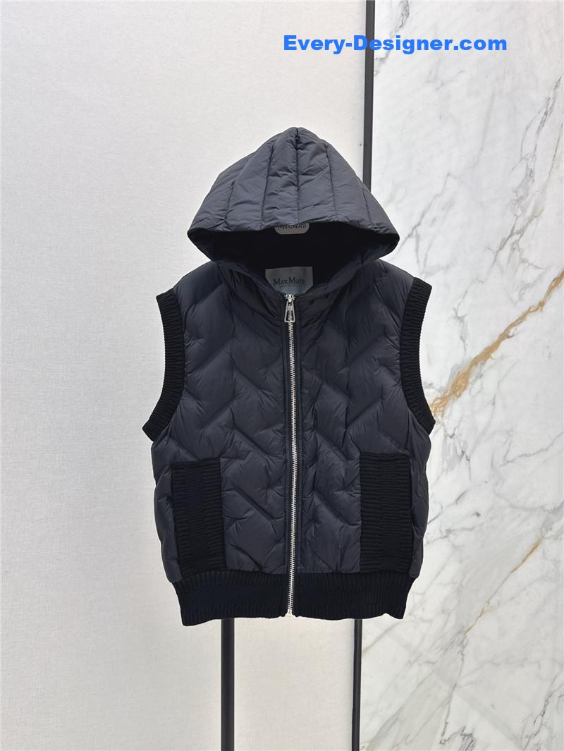 Vanitoo hooded down vest