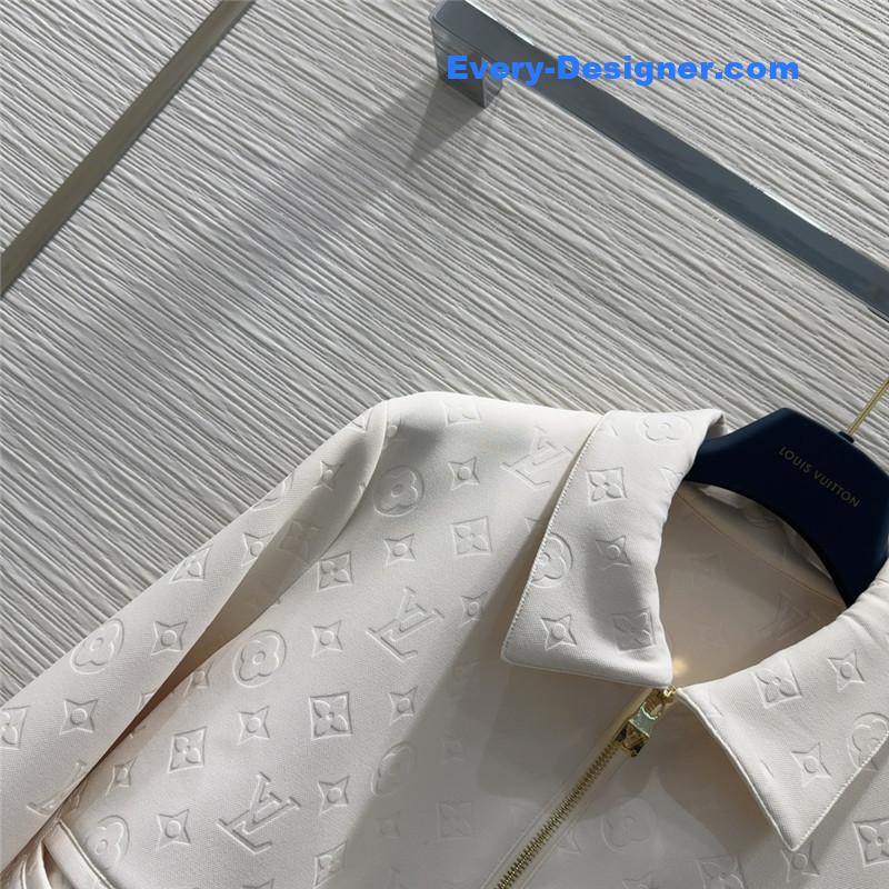 l0vis Vvtt0n lv new suit