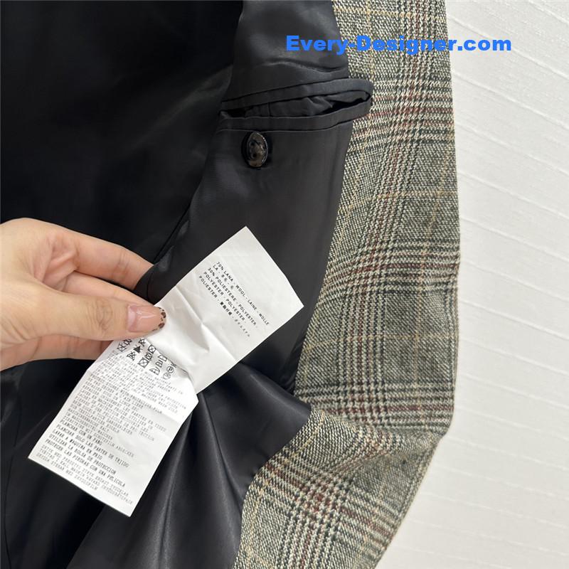 Pra*a british college suit