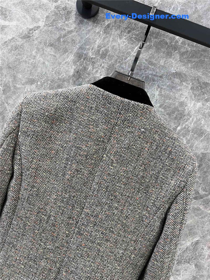 Ce1i*e short jacket + pleated skirt set