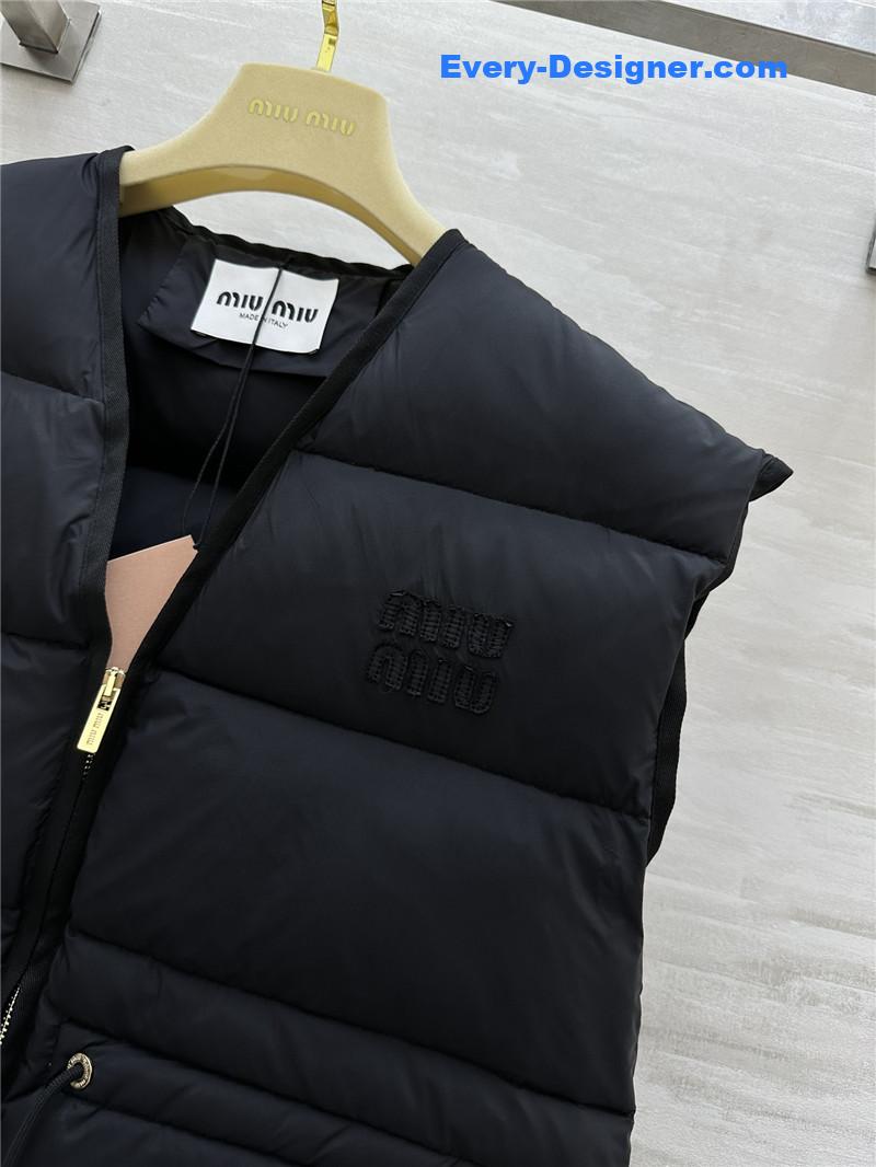 M1um1u waist down vest